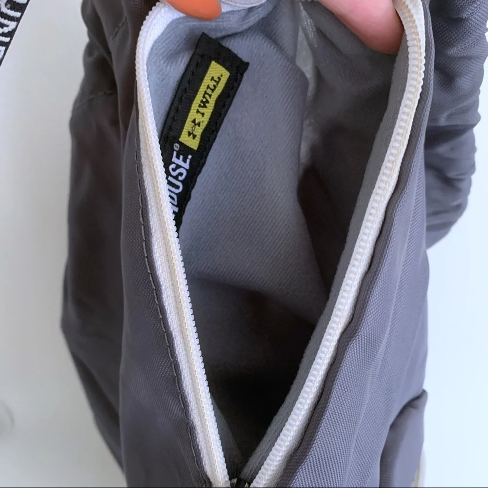 Under Armour Drawstring Bag Gym Gray White Workout Backpack Daypack School Y2K